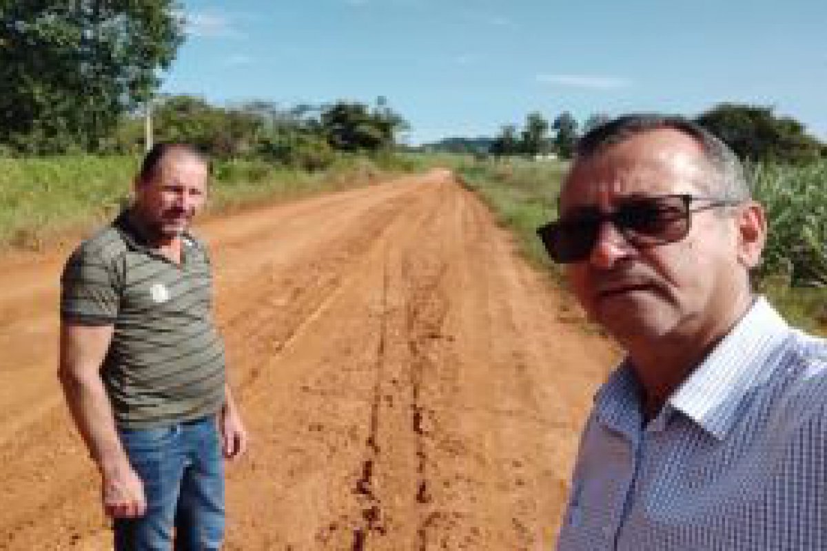 Ex-prefeito Charles Gomes e vereador Nico reivindicam manuteno no travesso que liga Vale do Paraso a Rondominas