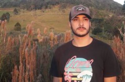 Universitário de 21 anos morre em fazenda após ter moto atingida por F-4000