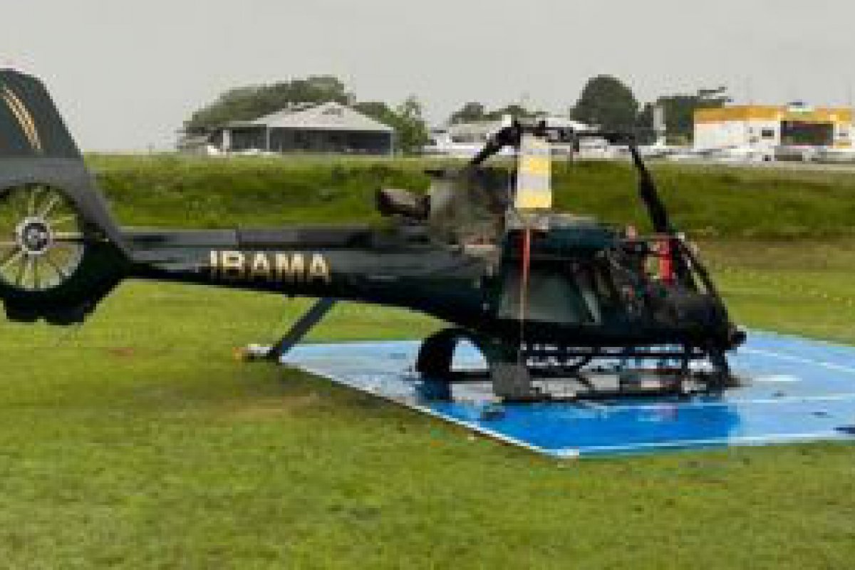 Helicóptero do Ibama é alvo de ataque incendiário, em Manaus